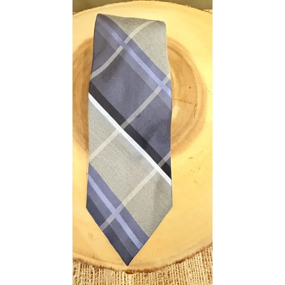 MICHAEL KORS Grey Blue Weekender Plaid Silk Blend Classic Tie‎